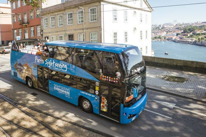 Autobús turístico de Oporto, Gray Line