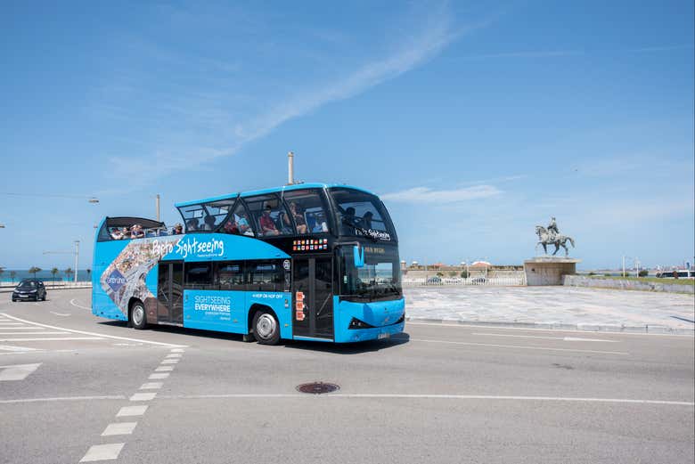 Autobús turístico de Oporto, paseo en barco y bodega Burmester