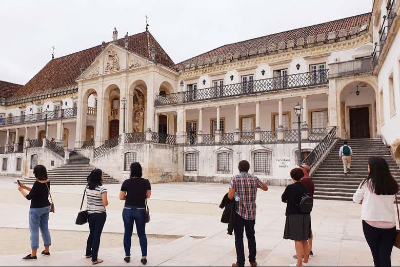 Excursión a Fátima y Coímbra