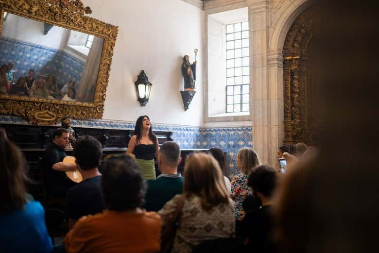 Visita al monasterio de São Bento da Vitória con espectáculo de fado