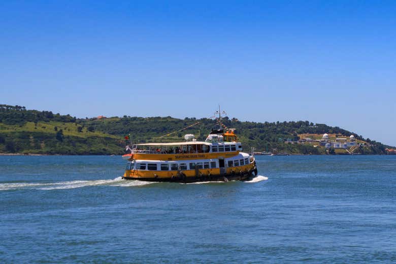 Barco turístico de Lisboa