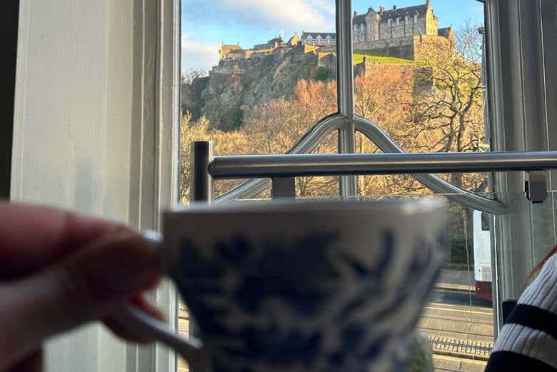 Té de la tarde con vistas al Castillo de Edimburgo