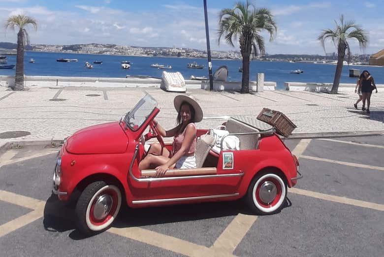 Tour privado en Fiat 500 por Lisboa