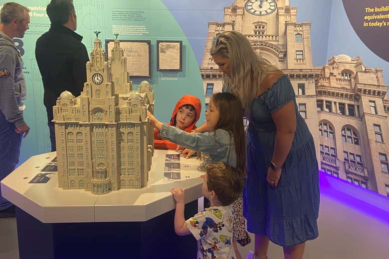 Tour por el Royal Liver Building 360