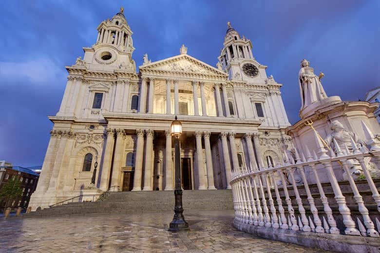 Entrada a la Catedral de San Pablo