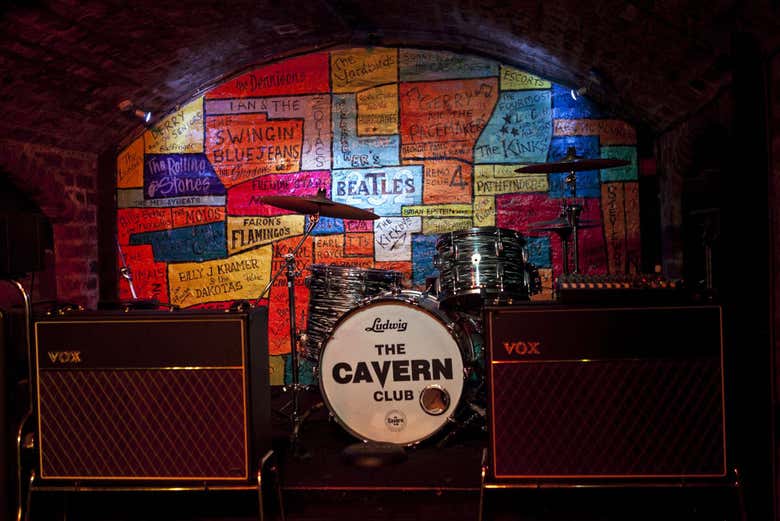 Excursión a Liverpool + Entrada a The Beatles Story + Autobús de los Beatles