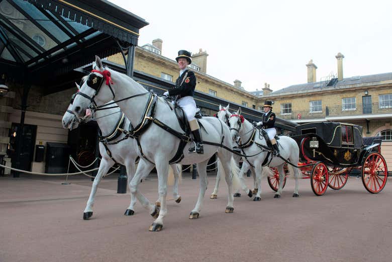 Entrada a The Royal Mews