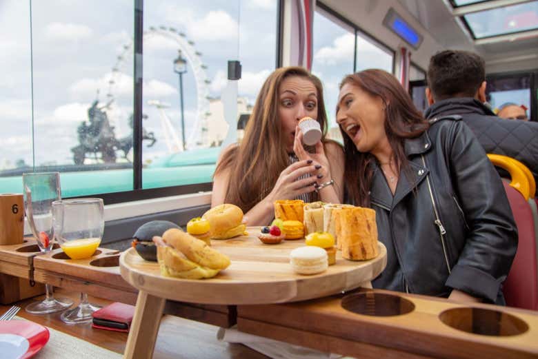 Autobús del té de la tarde