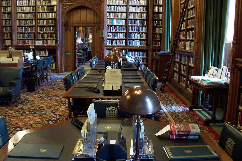 Entrada a las Casas del Parlamento con audioguía