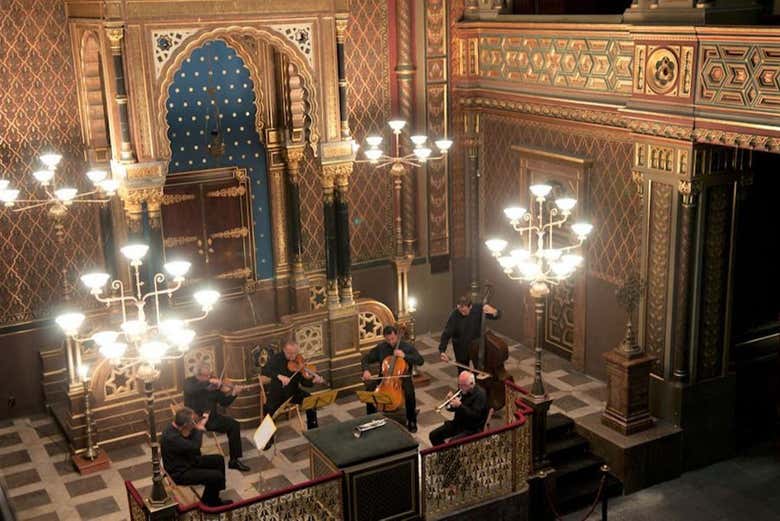 Concierto de música clásica en la Sinagoga Española