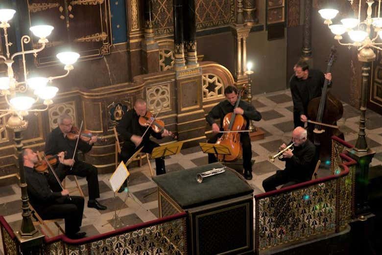 Concierto de música clásica en la Sinagoga Española