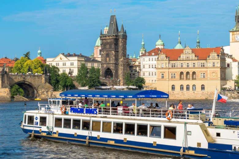 Tour de Praga al completo + Paseo en barco
