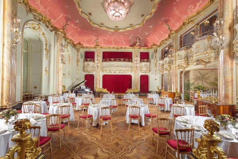 Cena y concierto de Mozart en el Grand Hotel Bohemia