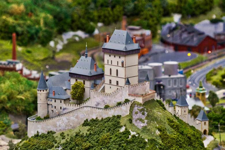Entrada a Kingdom of Railways