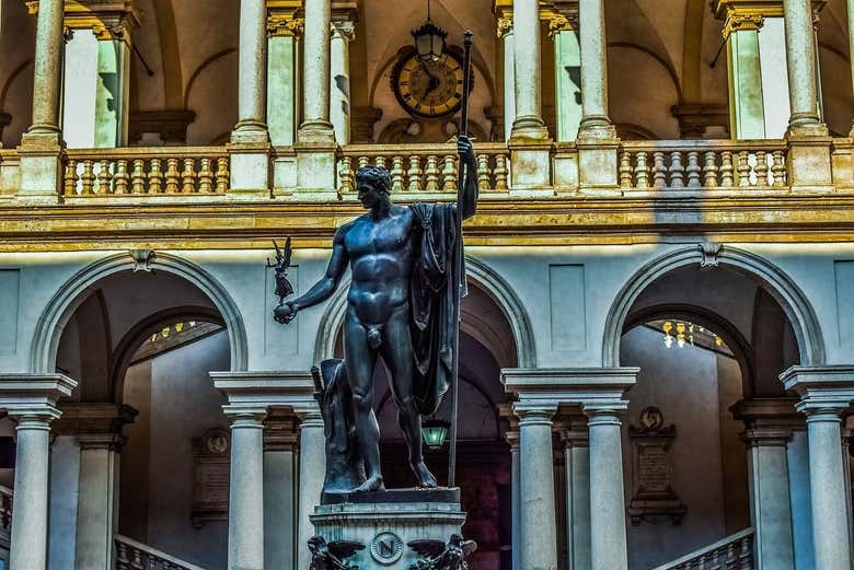Entrada a la Pinacoteca de Brera con audioguía
