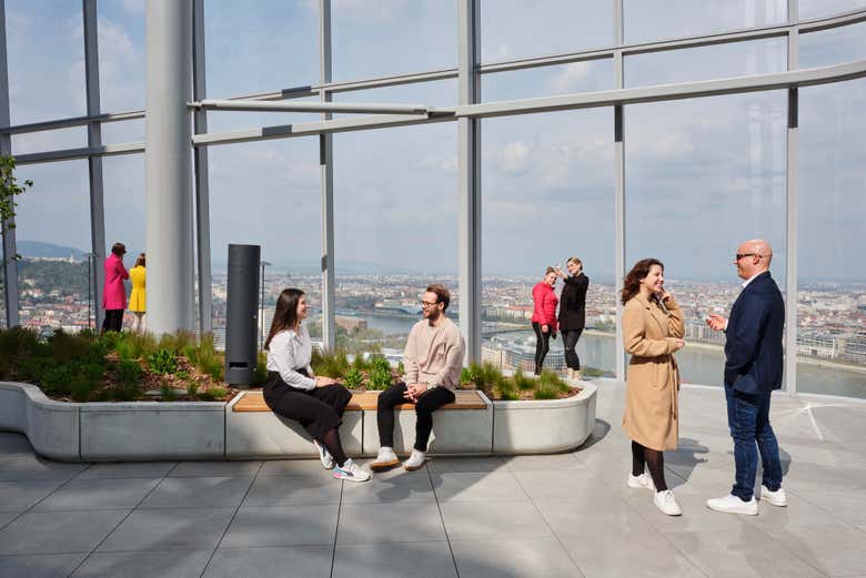 Entrada al mirador MOL SkyDeck
