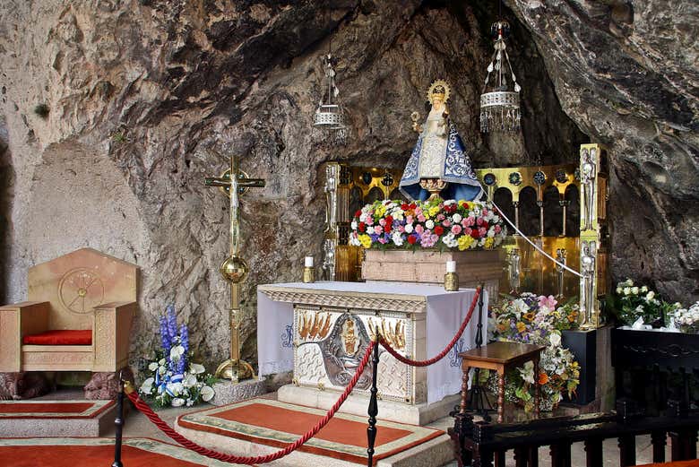 Excursión a los lagos de Covadonga, Cangas de Onís y Lastres
