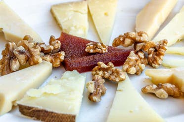 Cata de quesos y vinos en Santiago