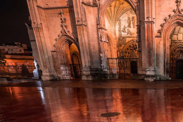 Free tour de los misterios y leyendas de Oviedo