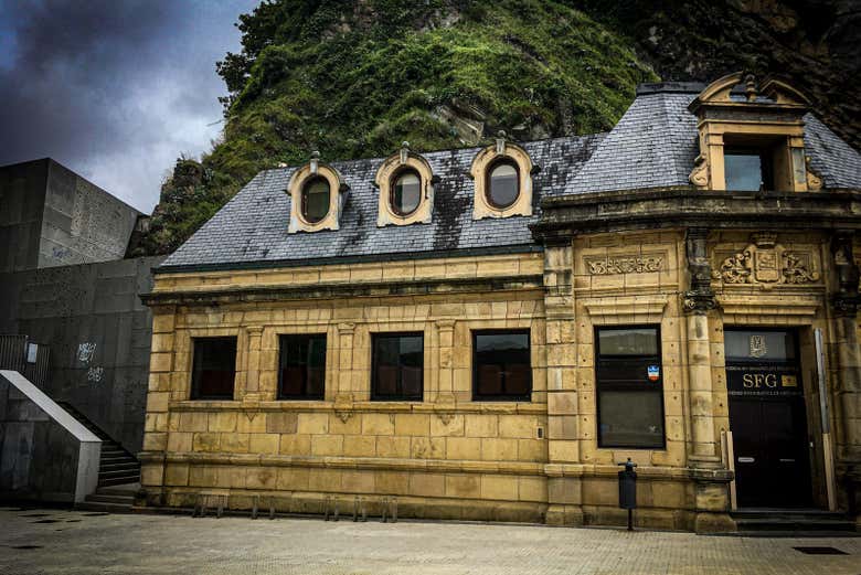 Free tour de los misterios y leyendas del Monte Urgull