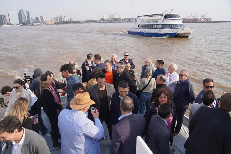 Paseo en barco por el Río de la Plata hasta La Boca