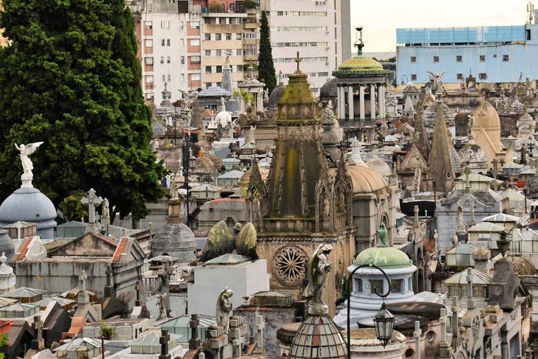 Free tour por el cementerio de la Recoleta