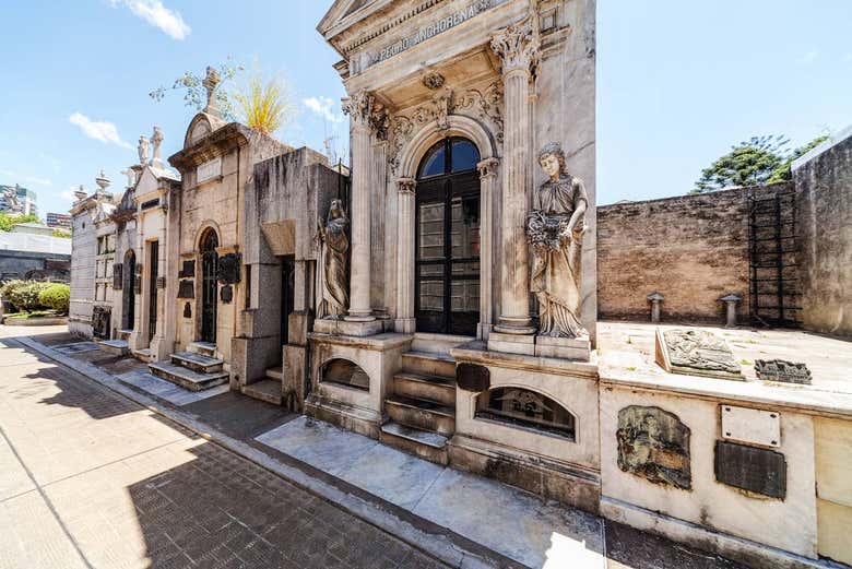 Free tour por el cementerio de la Recoleta