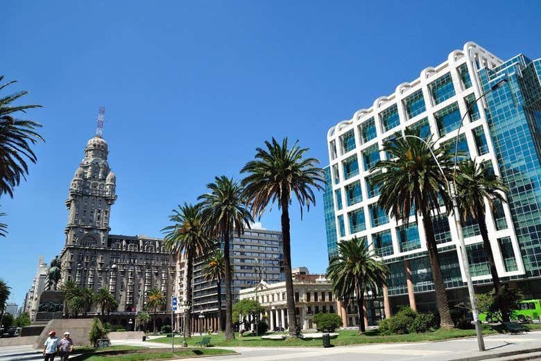 Excursión a Montevideo en ferry directo + Taller de candombe