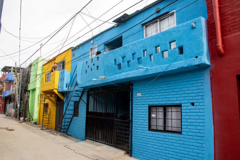 Tour de arte urbano por el barrio Mugica