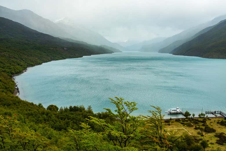 Excursión al Lago del Desierto + Trekking por el glaciar Vespignani