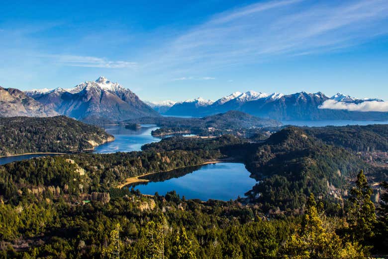 Cruce andino por los lagos de la cordillera de los Andes