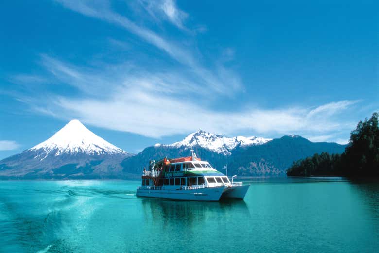 Cruce andino por los lagos de la cordillera de los Andes