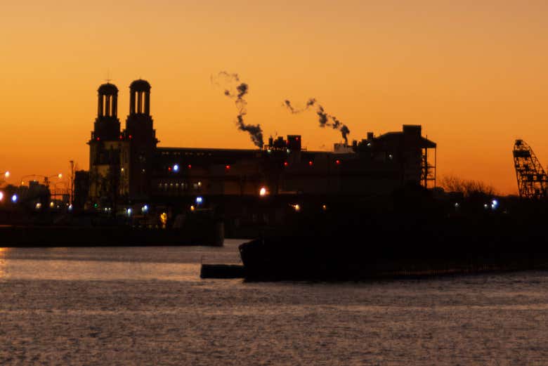 Paseo en barco al atardecer por el Río de la Plata