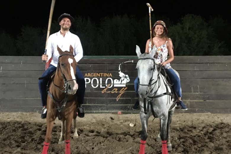 Polo nocturno en Capilla del Señor