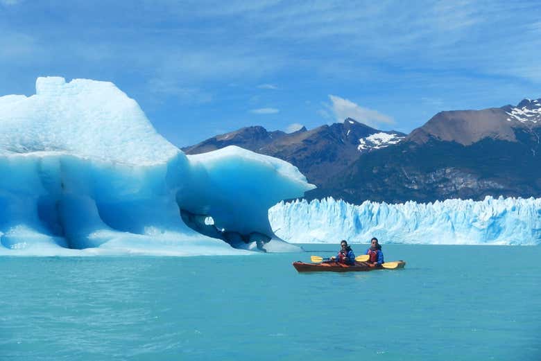Tour en kayak por el glaciar Perito Moreno