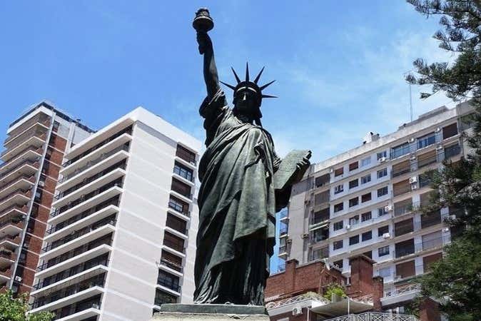 Tour por el Barrio Chino y el parque Barrancas de Belgrano