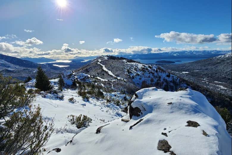 Paseo con raquetas de nieve por el Cerro San Martín