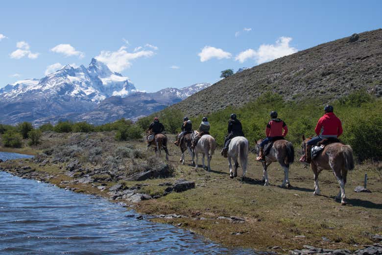 Paseo a caballo por la Estancia Cristina