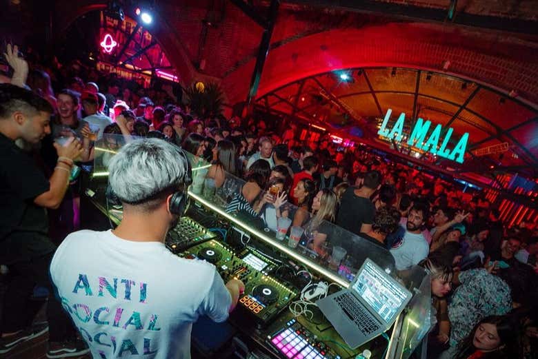 Pub Crawl ¡Tour de fiesta por Buenos Aires!