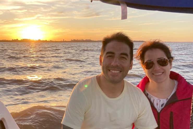 Paseo en velero por el río de la Plata con aperitivo