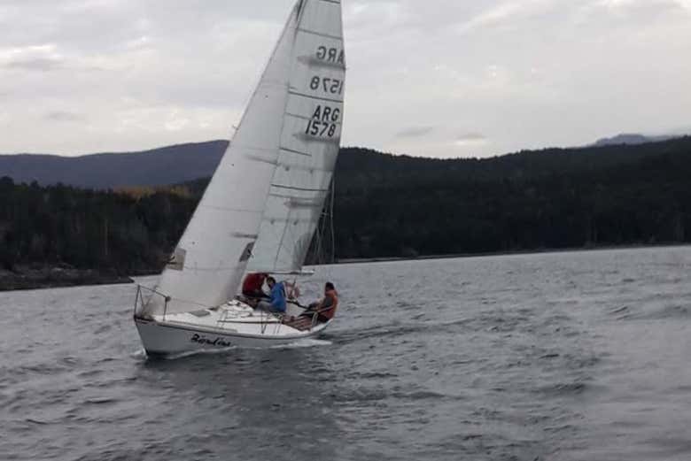 Paseo en velero por el Lago Nahuel Huapi