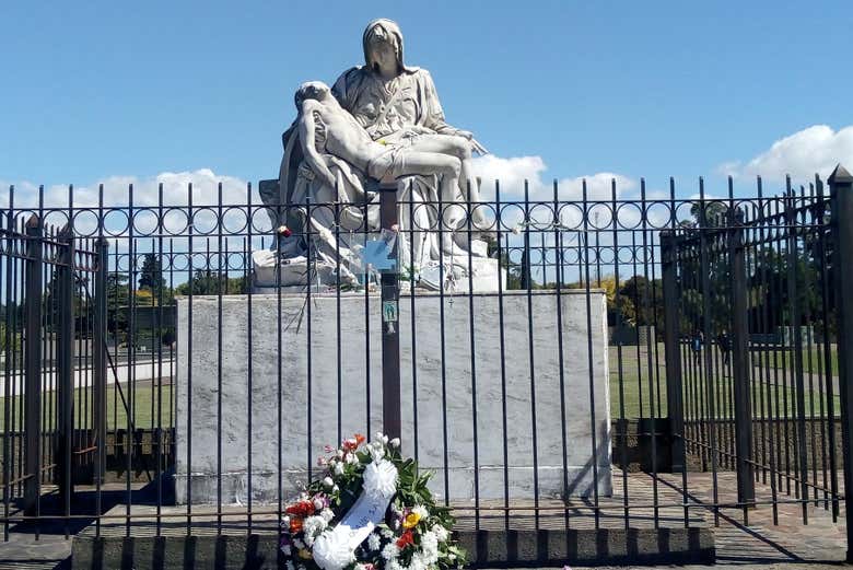Tour por el Cementerio de la Chacarita