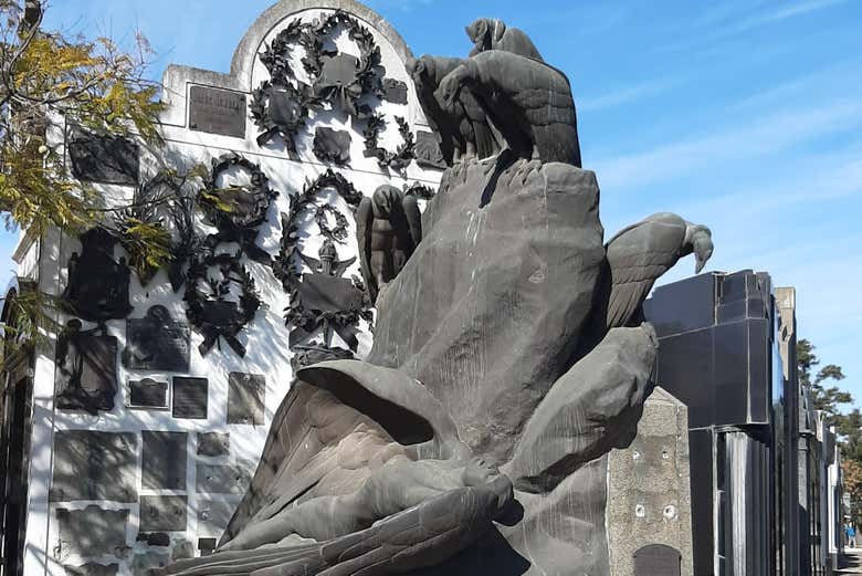 Tour por el Cementerio de la Chacarita