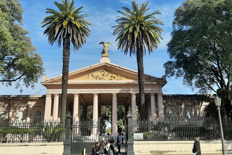 Tour por el Cementerio de la Chacarita