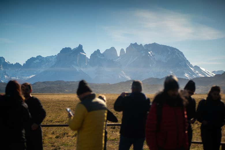 Excursión a Torres del Paine + Trekking hasta el lago Pehoé