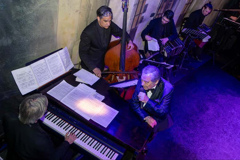 Espectáculo de tango en El Viejo Almacén