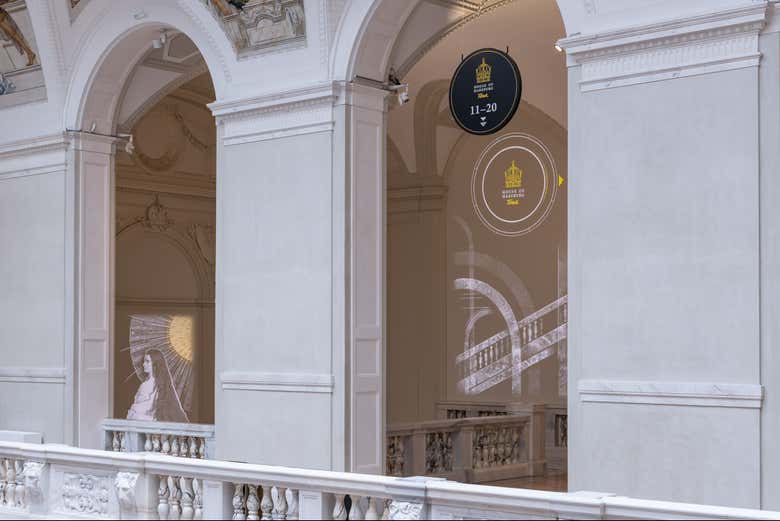 Entrada al Nuevo Palacio de Hofburg con audioguía