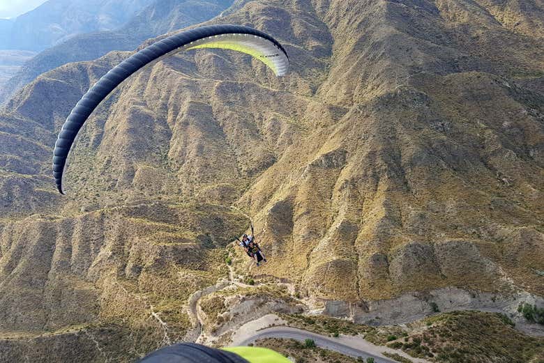 Vuelo en parapente por Mendoza