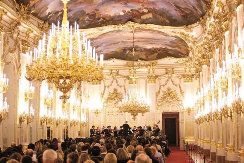 Palacio Schönbrunn con cena y concierto