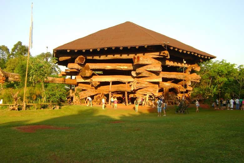 Tour por Puerto Iguazú